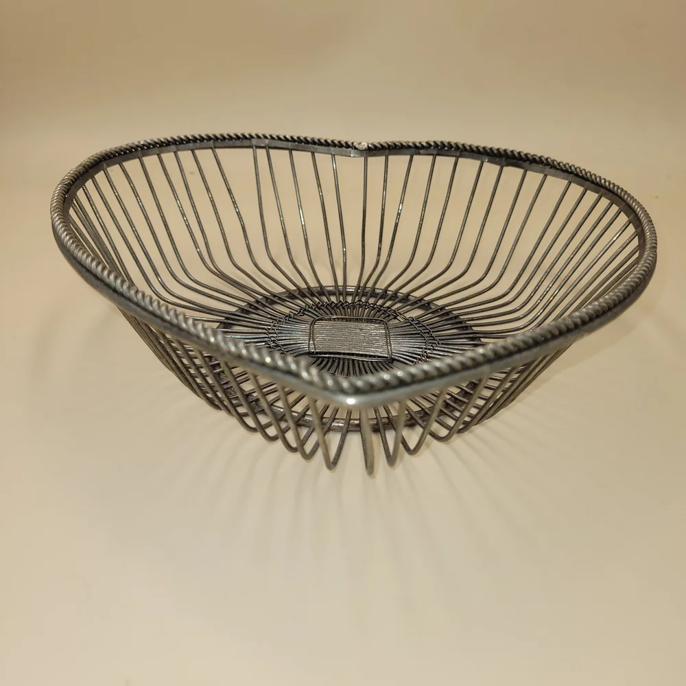 Vtg Heart Shaped Folk Art French Style Wire Basket for Eggs Fruit, Rolls Dresser